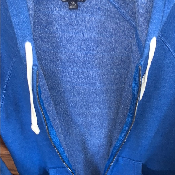 American Eagle Zip Up Hoodie - Picture 4 of 12